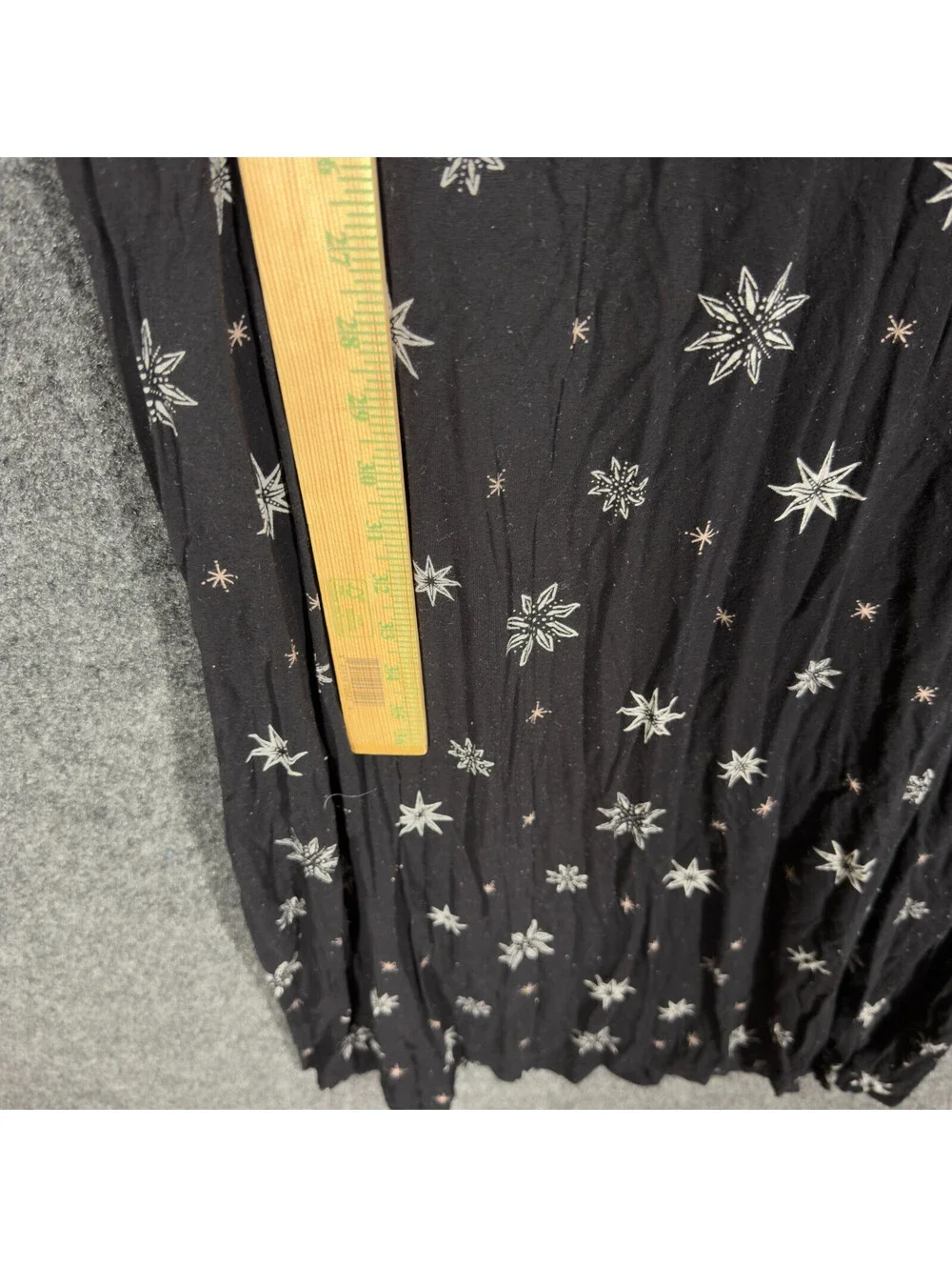 Soma Night Gown Women S Small Black Geometric V-Neck Short Sleeve Pockets Rayon